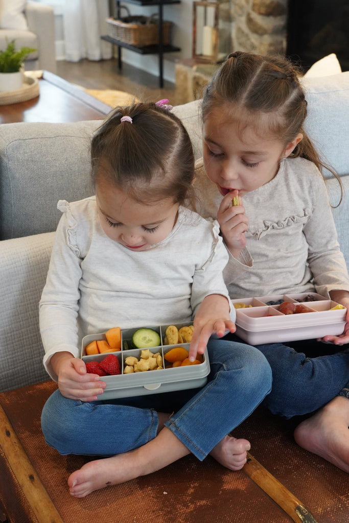 Caja contenedora mini para snacks rosada