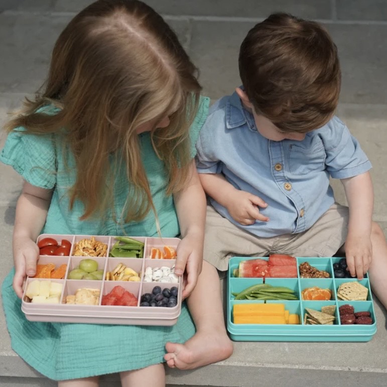 Caja contenedora para snacks rosada